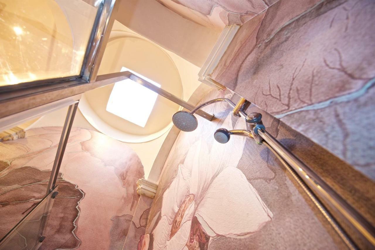 Liberi Mercanti - Guest House Affittacamere 卢卡 客房 照片